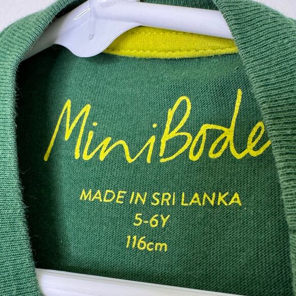 Mini Boden size 5-6 Drum Applique Short-Sleeve Tee Shirt Green - Picture 2 of 4